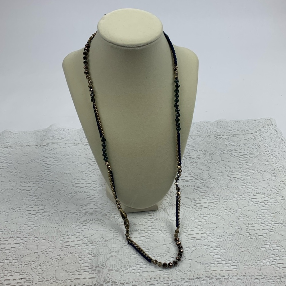 Chloe & Isabel jeweled necklace Antique gold and Navy blue 28” long New NWOT - Picture 3 of 11